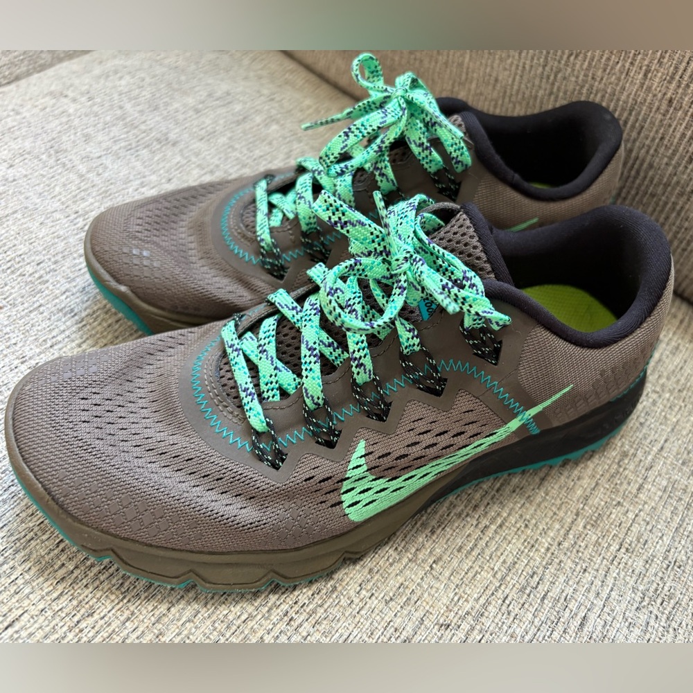 Nike Boys trail Athletic Shoes in Brown and Green